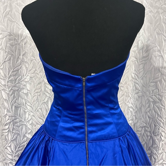 Royal blue strapless gown prom dress NWT size 2 - Picture 6 of 14